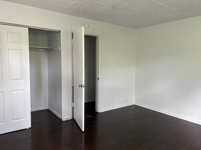 Foto del edificio - 2605 Chesterfield Ct