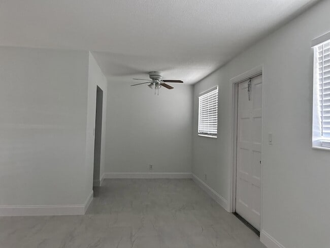 Photo - 402 Lake Shore Drive Unit 103 Apartment