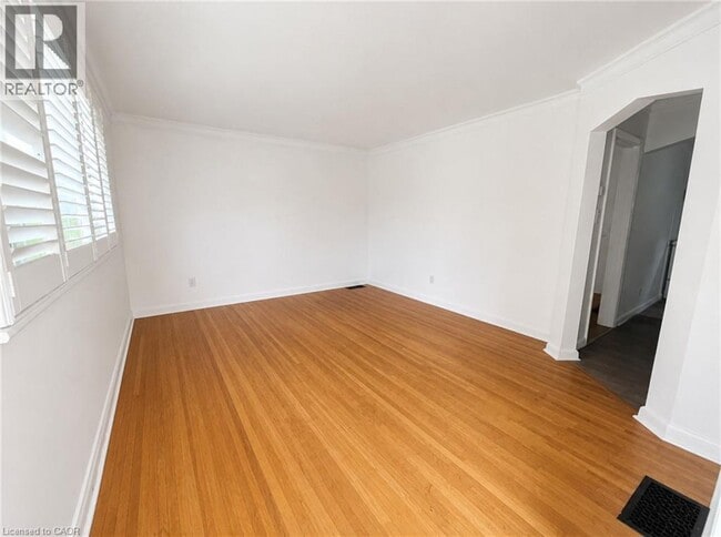 Building Photo - 83 E 41st St