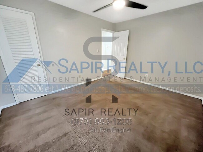 Building Photo - 2030 Austin Dr