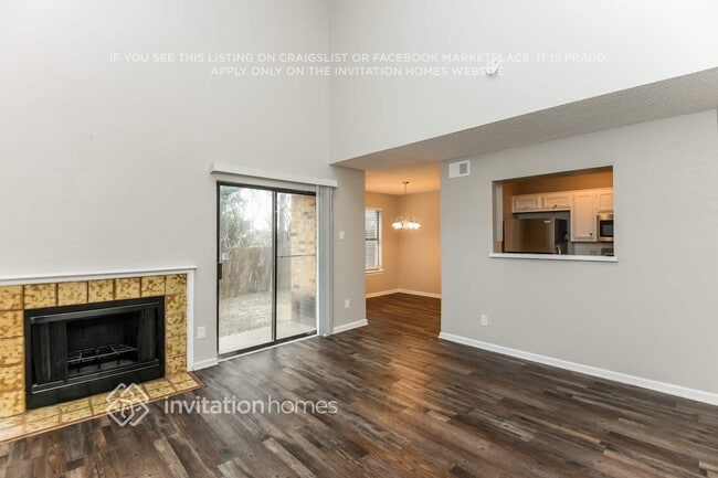 Building Photo - 422 Dawn Dr