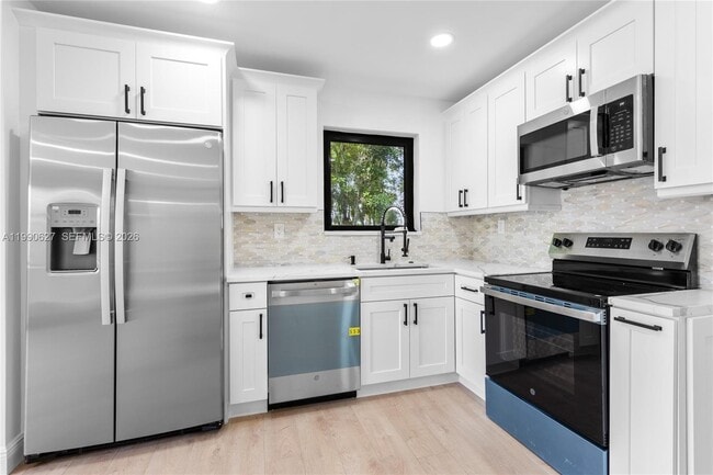 Building Photo - 14171 SW 37th Ct