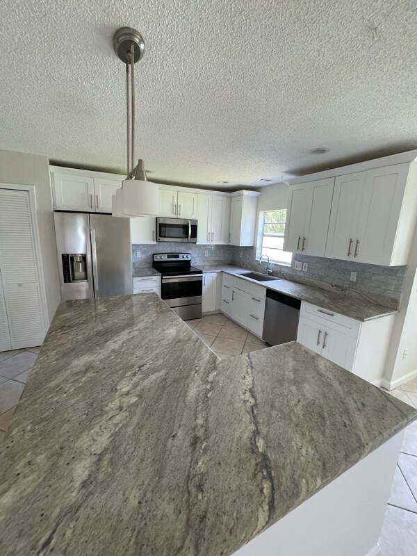 Foto del edificio - 116 Alhambra Ave