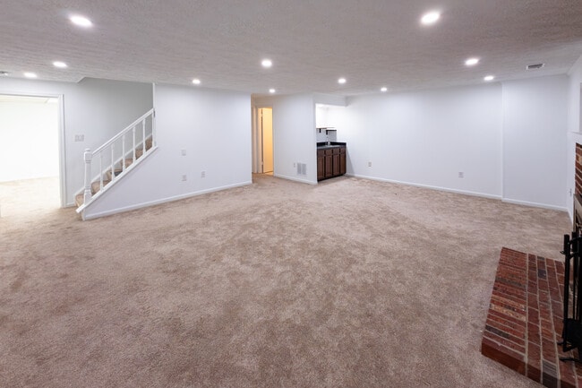 Building Photo - 3979 Burning Bush Ct