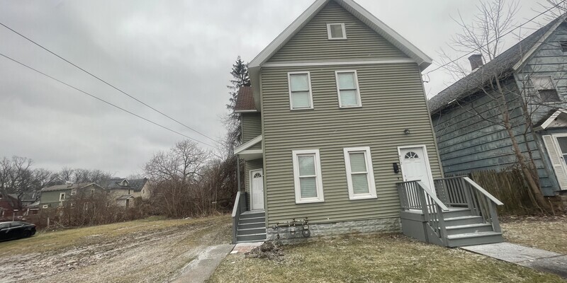 Primary Photo - Newell W 613