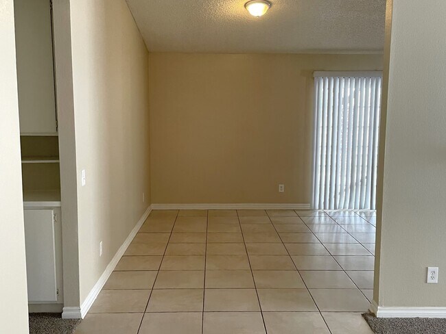 Foto del edificio - 5634 N Berkeley Ave