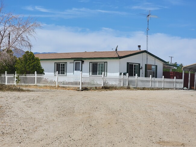 Building Photo - 13378 Paramount Rd