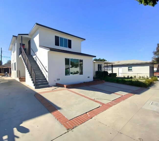 Building Photo - 3029 Pacific Ave