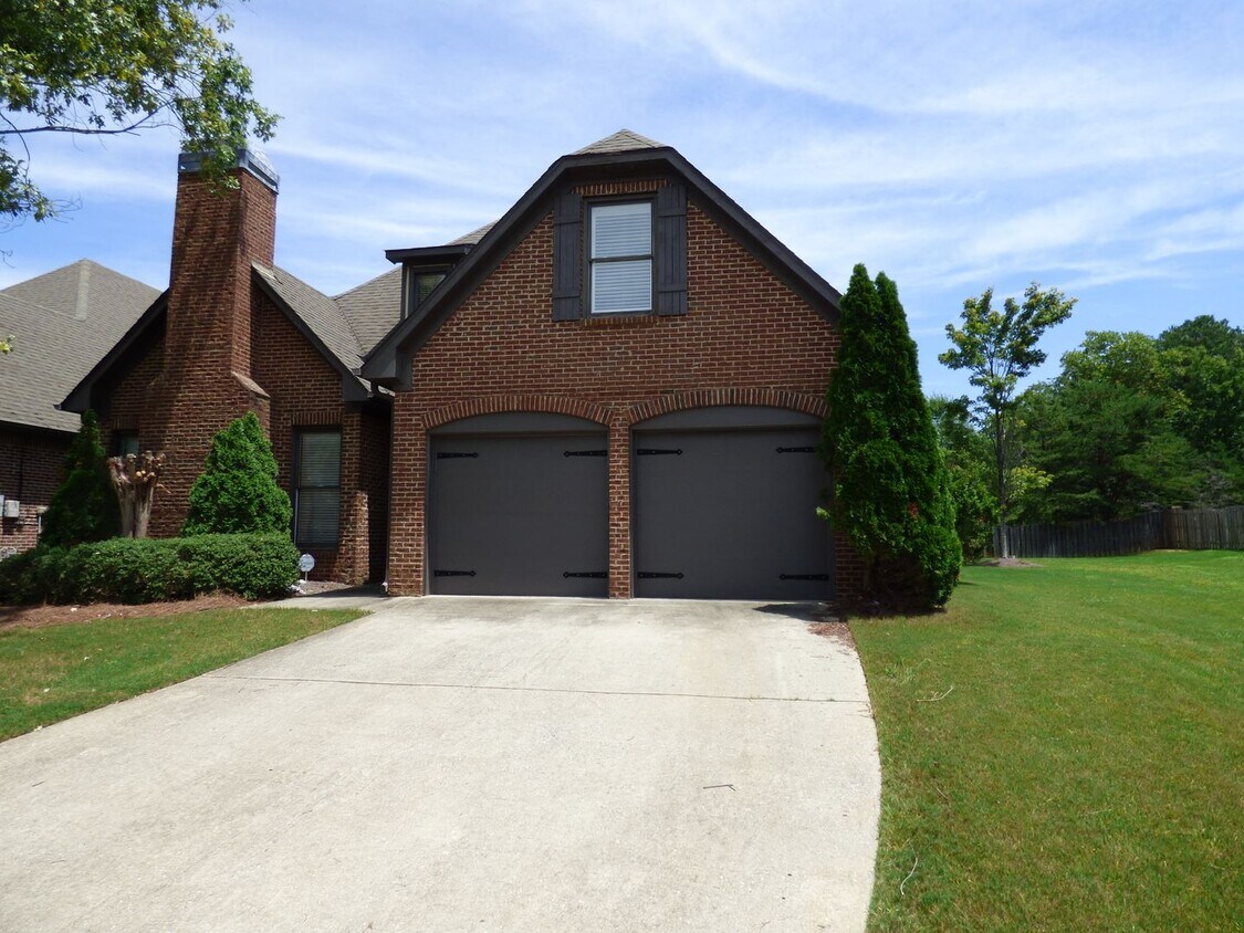 Primary Photo - 3770 Abbeyglen Way