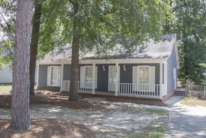 Foto principal - Friarsgate home now available!