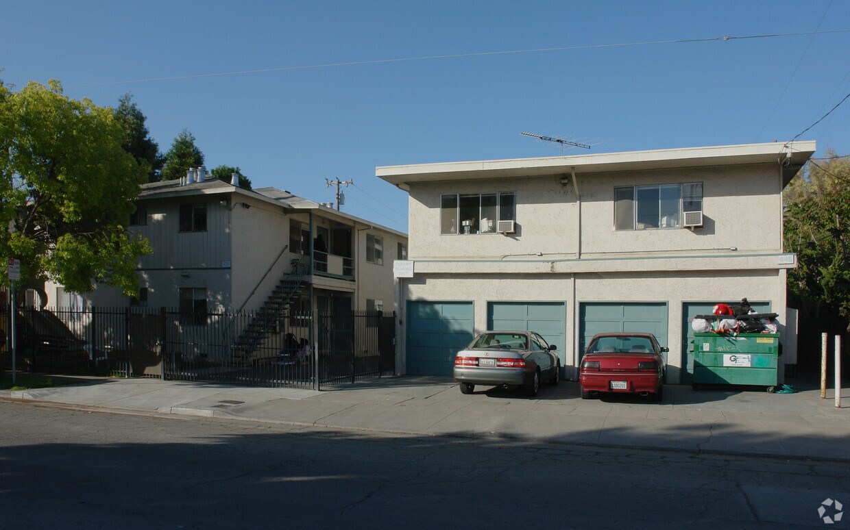 Building Photo - 435-445 Wooster Ave