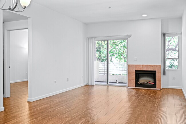 Foto del edificio - 4620 Vista Del Monte Ave