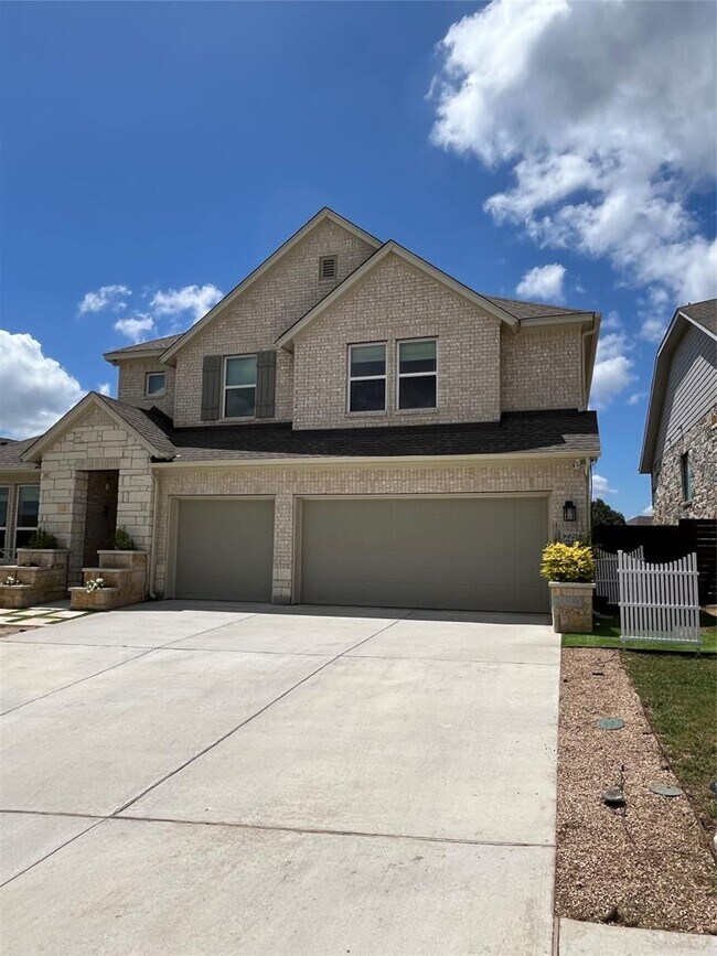 Building Photo - 16821 Morelle Dr