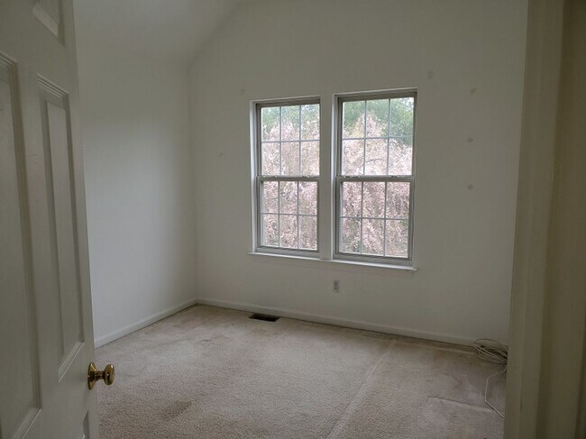 Foto del edificio - Warm and Inviting Marlborough Single Family Rental Opportunity