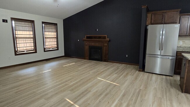 Building Photo - 1115 NW Abbie Dr