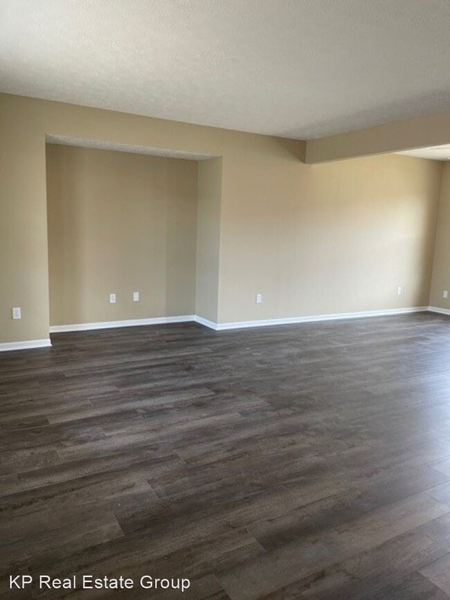Building Photo - 3 br, 1.5 bath House - 3646 Roll Call Dr