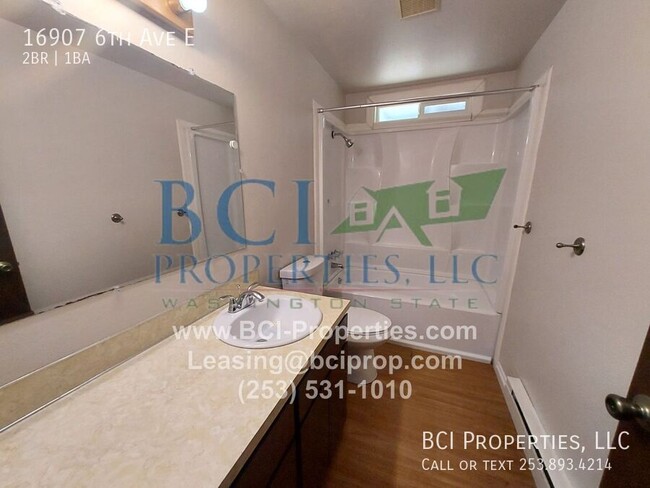 Building Photo - 16907 6th Ave E