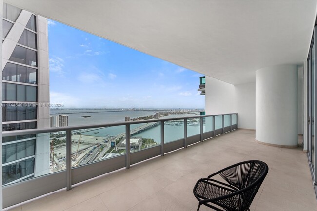 Building Photo - 900 Biscayne Blvd