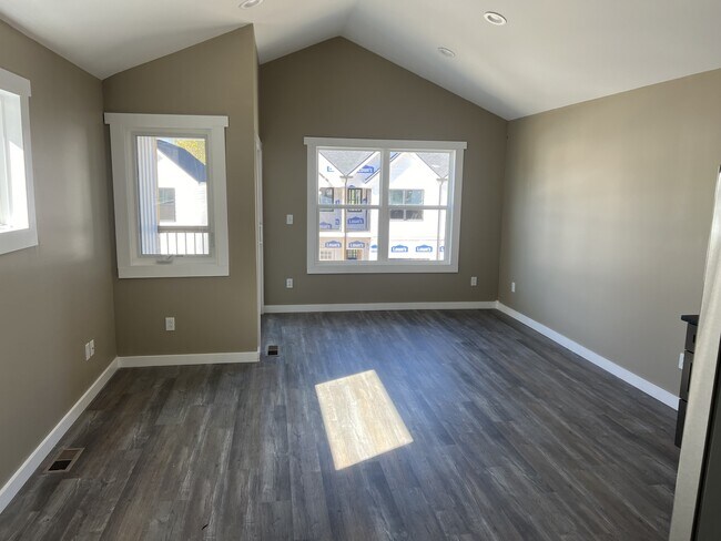 Foto del edificio - 14 Mimosa Ln