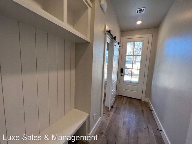 Foto del edificio - 3 br, 2 bath House - 1709 NW 11th Street