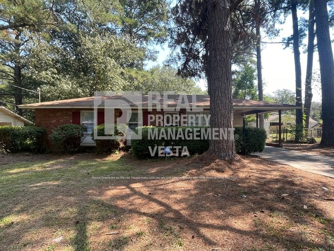 Foto del edificio - 2323 Charlene Terrace