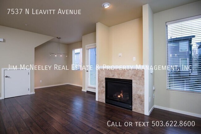 Foto del edificio - Modern Condo in Highly Desirable St. Johns...