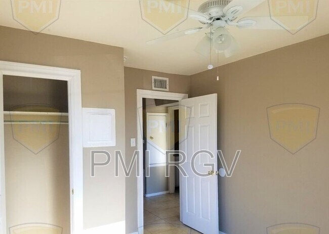 Foto del edificio - 1803 Washington Ave