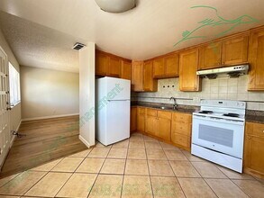 Building Photo - 978 Westlynn Way
