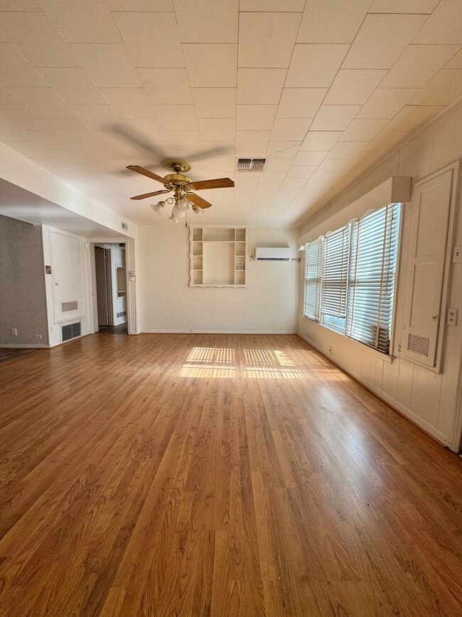 Foto del edificio - NOW AVAILABLE - 2-Bedroom Duplex Near ASU ...