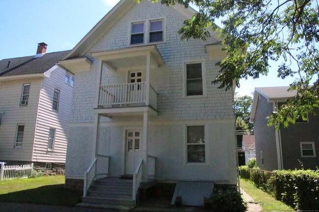Building Photo - 190 Pacific St