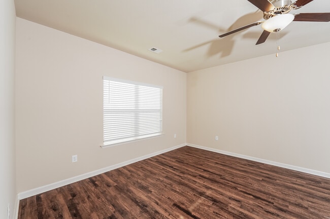 Foto del edificio - 8038 Hagood St
