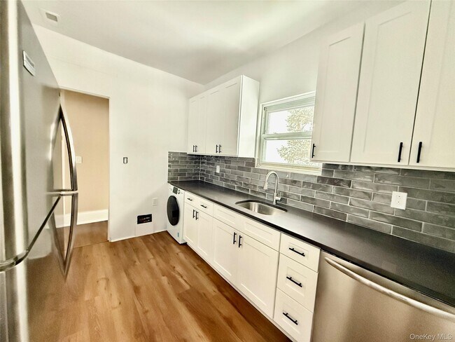 Foto del edificio - 55 Ramsey Ave