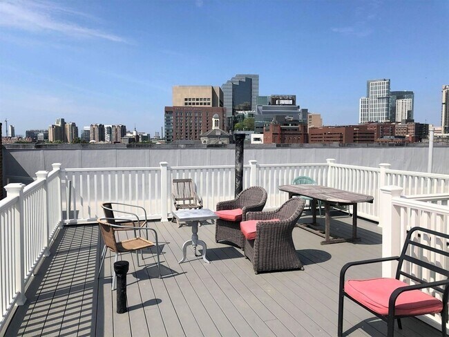 Foto del edificio - 117 Revere St