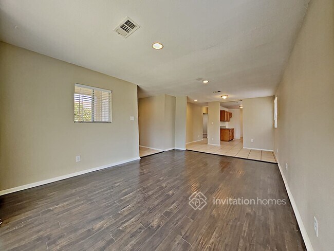Building Photo - 6756 Arlington Ave