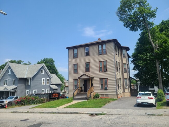 Building Photo - 73 Green Hill Pky