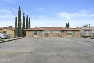 Building Photo - 10012 Caribou Dr