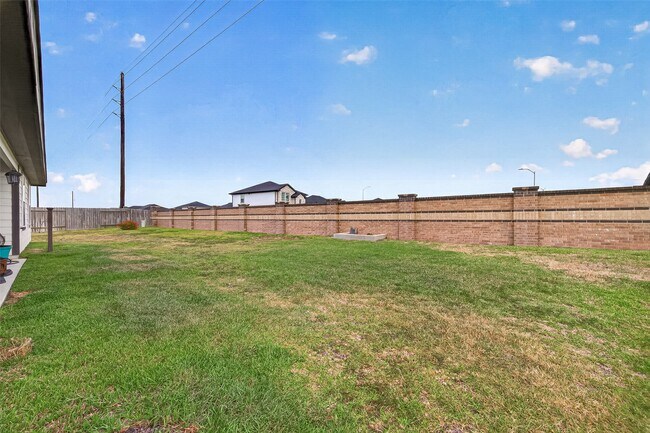 Building Photo - 3939 Hordley Ter Trl