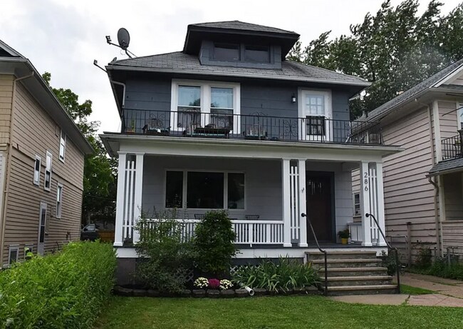Foto del edificio - 286 Crestwood Ave