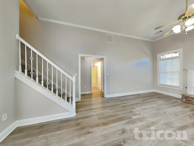 Foto del edificio - 160 Wisteria Way