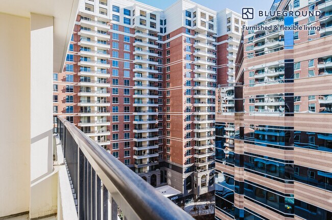 Foto del edificio - 850 N Randolph St