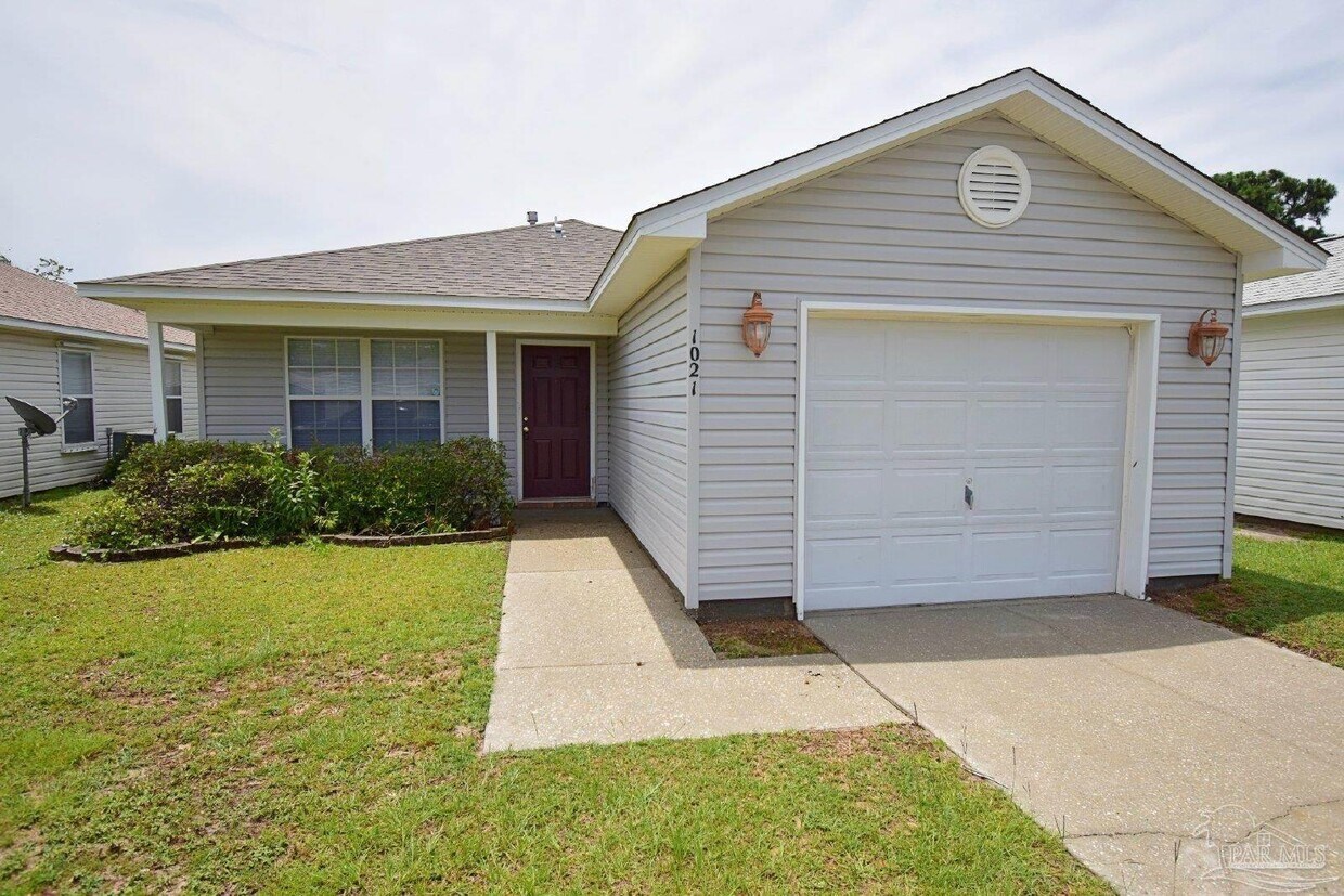 Foto principal - 1021 Antigua Cir