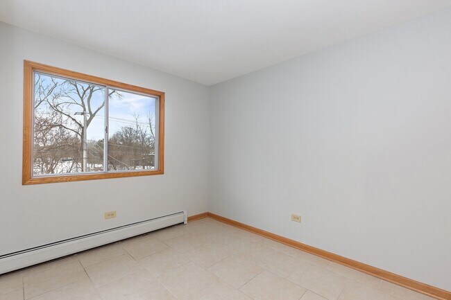 Building Photo - 889 Jefferson Ave