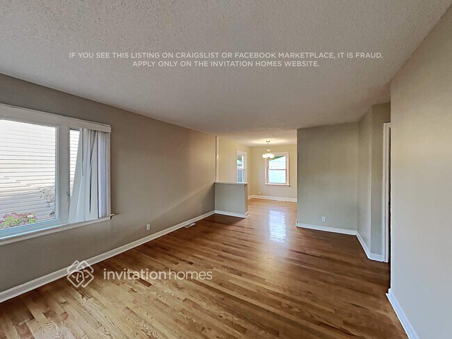 Foto del edificio - 9219 S 51st Ave