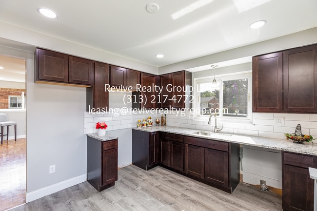 Building Photo - 1131 Rahn St