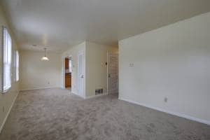 Building Photo - 4110 Queenswood Dr