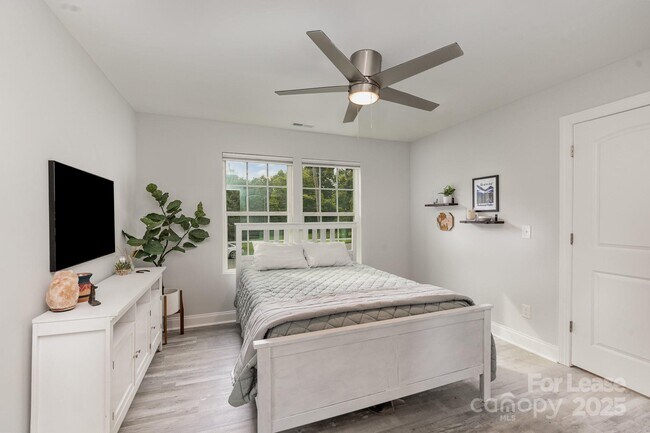 Foto del edificio - 2905 Dogwood Ave