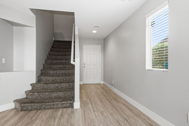 Foto del edificio - 8910 W Marble Light Ave