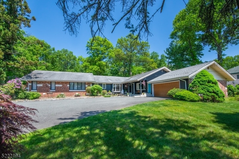 Foto principal - 326 Changebridge Rd