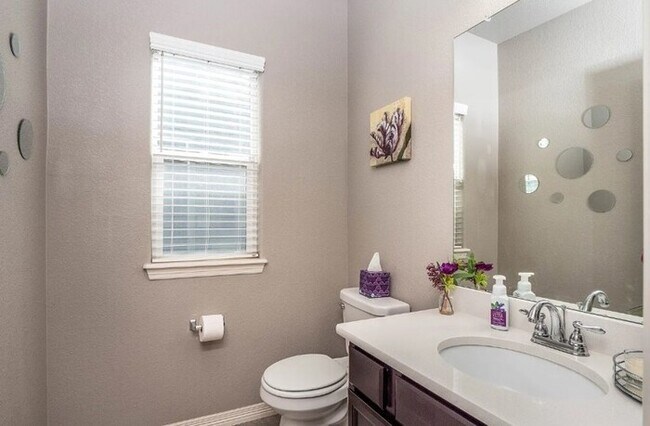 Building Photo - 6082 Carmon Dr, Windsor, CO, 80550