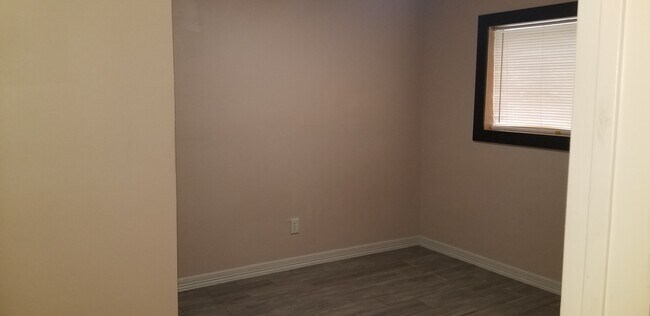 Foto del edificio - 4013 Amoor St